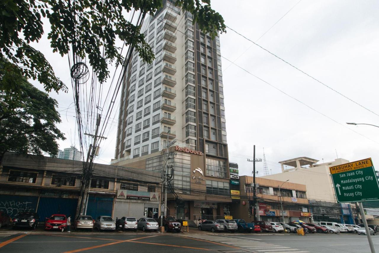 Reddoorz Premium @ West Avenue Quezon City Manila Luaran gambar